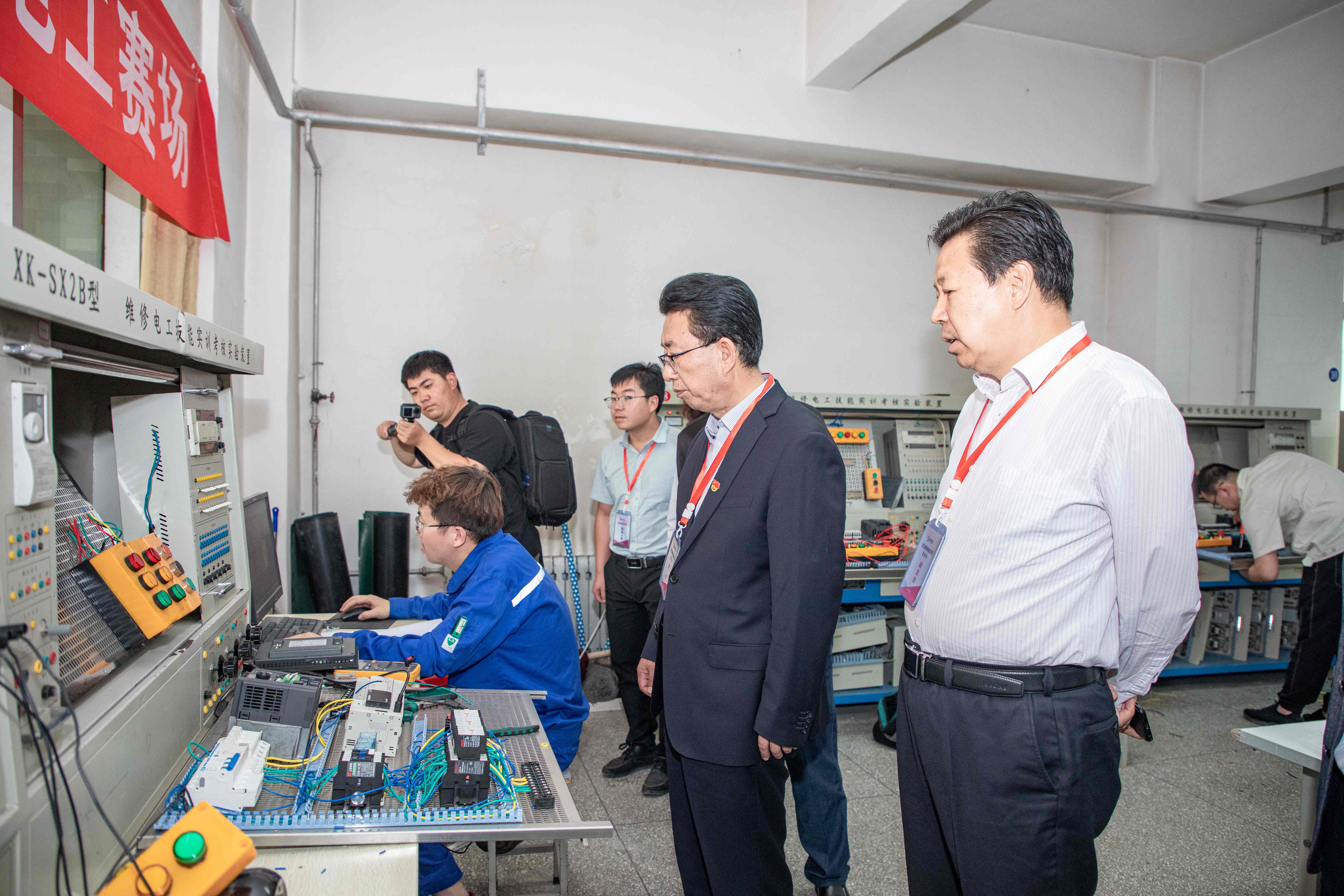 5f52eb77db457.jpg 51.jpg